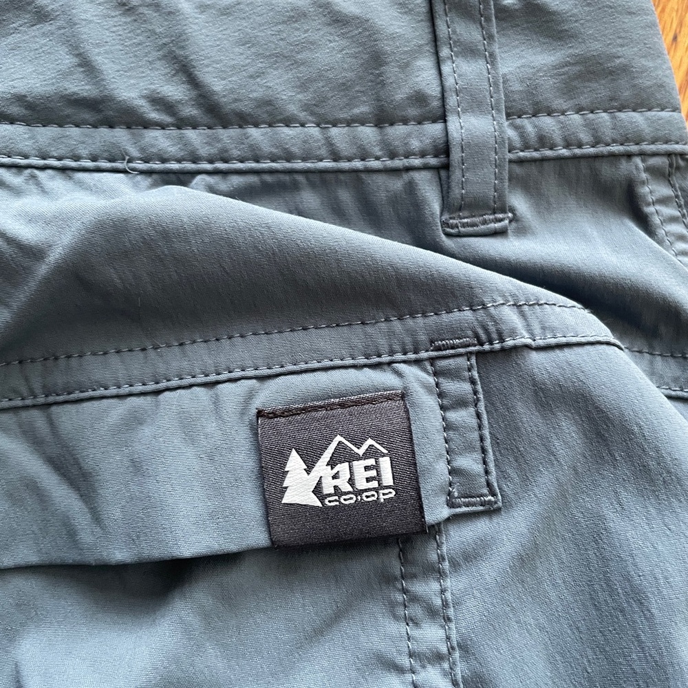 REI nylon hiking Pants - Picture 4 of 5